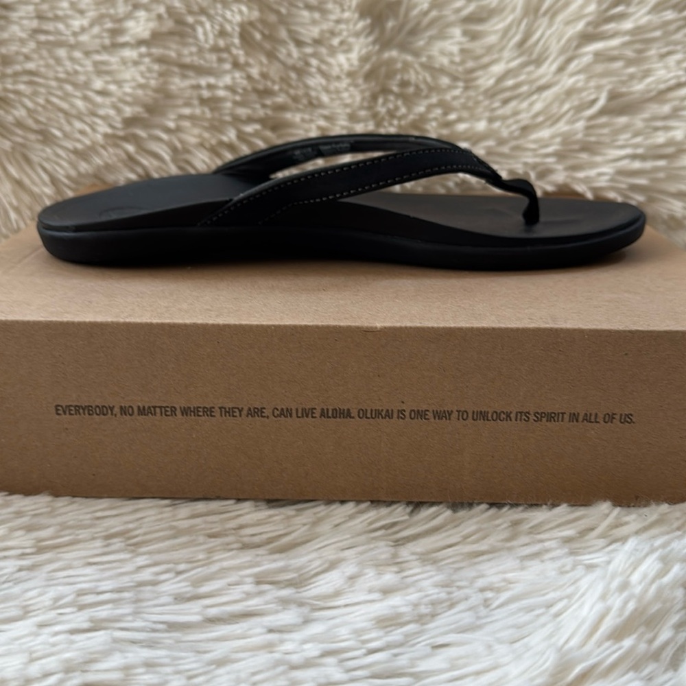 Olukai Ho'Opio Flip Flop Sandals - Picture 3 of 6